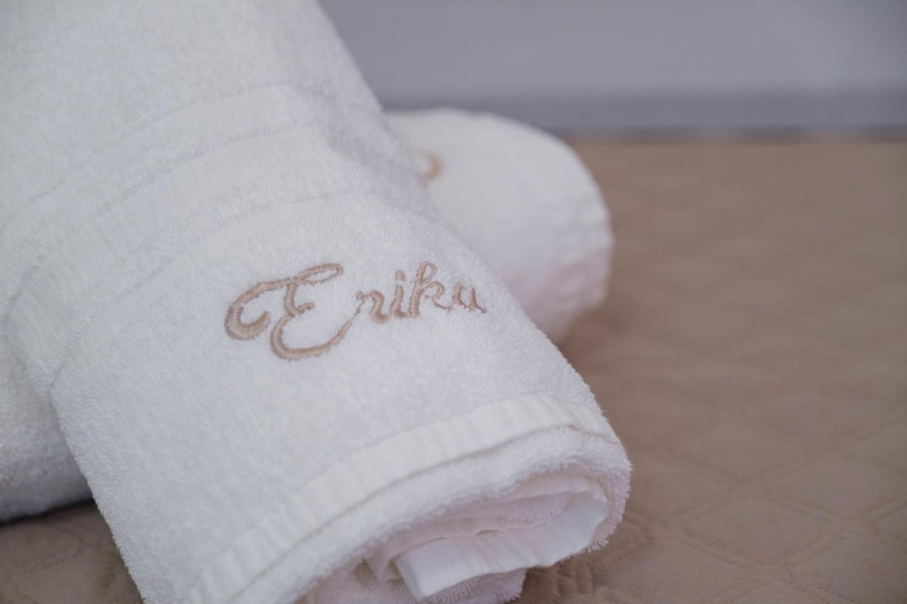 阿沃拉La Petite Erika公寓 外观 照片